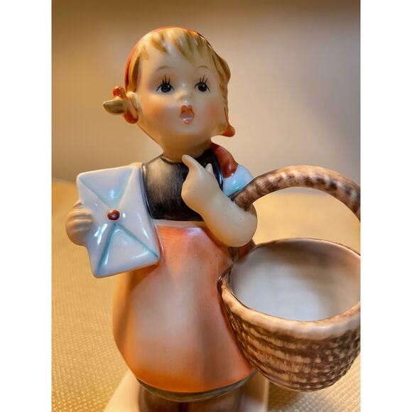 Goebel Hummel Figurine, 5 1/2” Tall, “Meditation” TMK-7 in Box - Picture 3 of 8